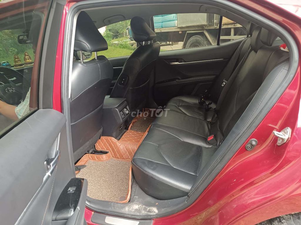 Toyota Camry 2020 2.0G 63000 km Đỏ. Mua bán Ô tô tại Quận Liên Chiểu Đà Nẵng được đăng bởi Toan Tran hình 4