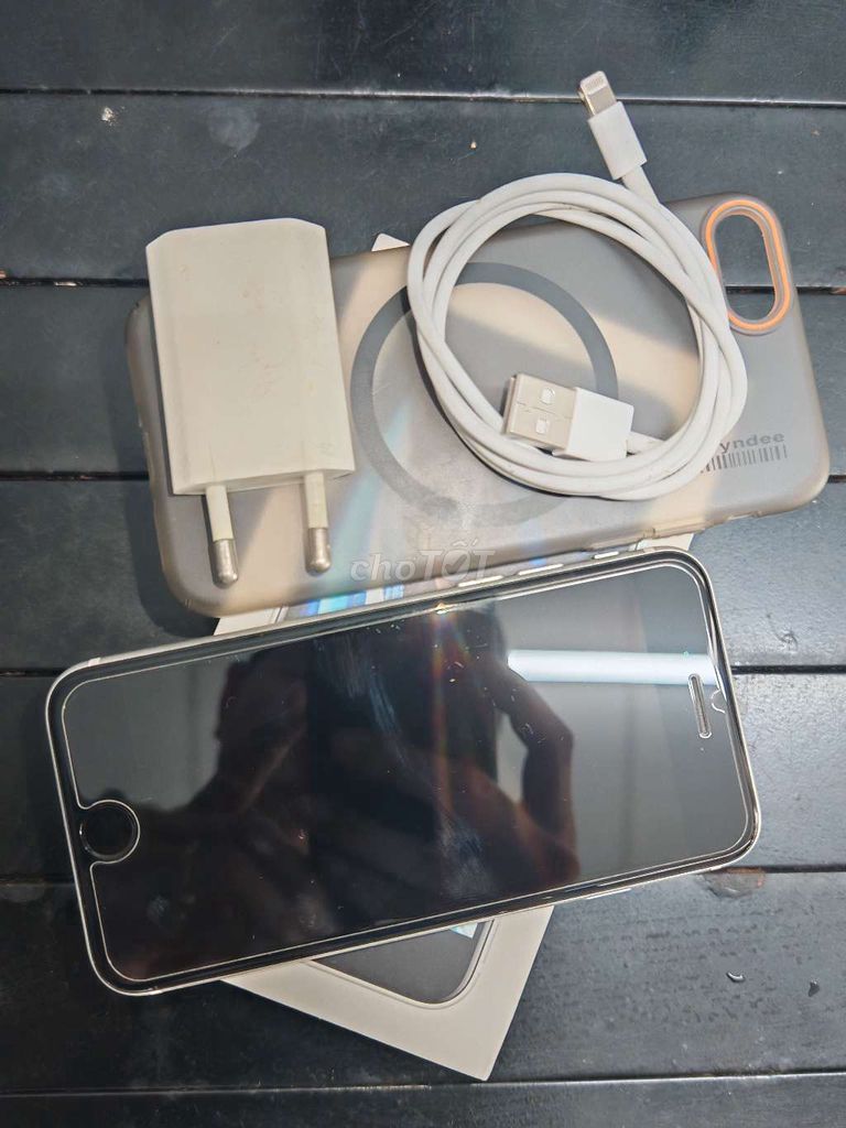 Apple iPhone SE2 128GB Trắng Đã sử dụng Full Box. Mua bán Điện thoại tại Quận Cái Răng Cần Thơ được đăng bởi Ốp Lưng Giá Rẻ Cần Thơ hình 1