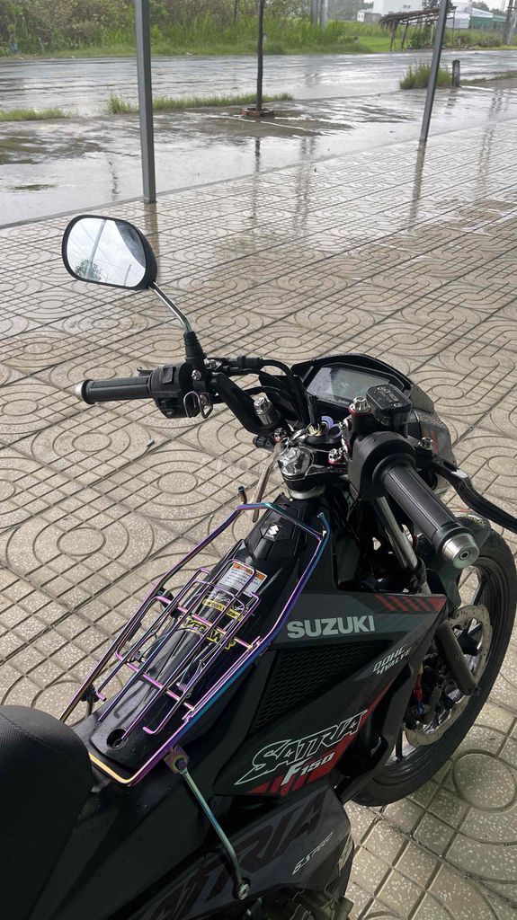 cần ra đi em satira bstp cho ae nào hợp nhãn lh em. Mua bán Xe máy tại Quận Bình Tân Tp Hồ Chí Minh được đăng bởi nguyễn tấn lộc hình 2