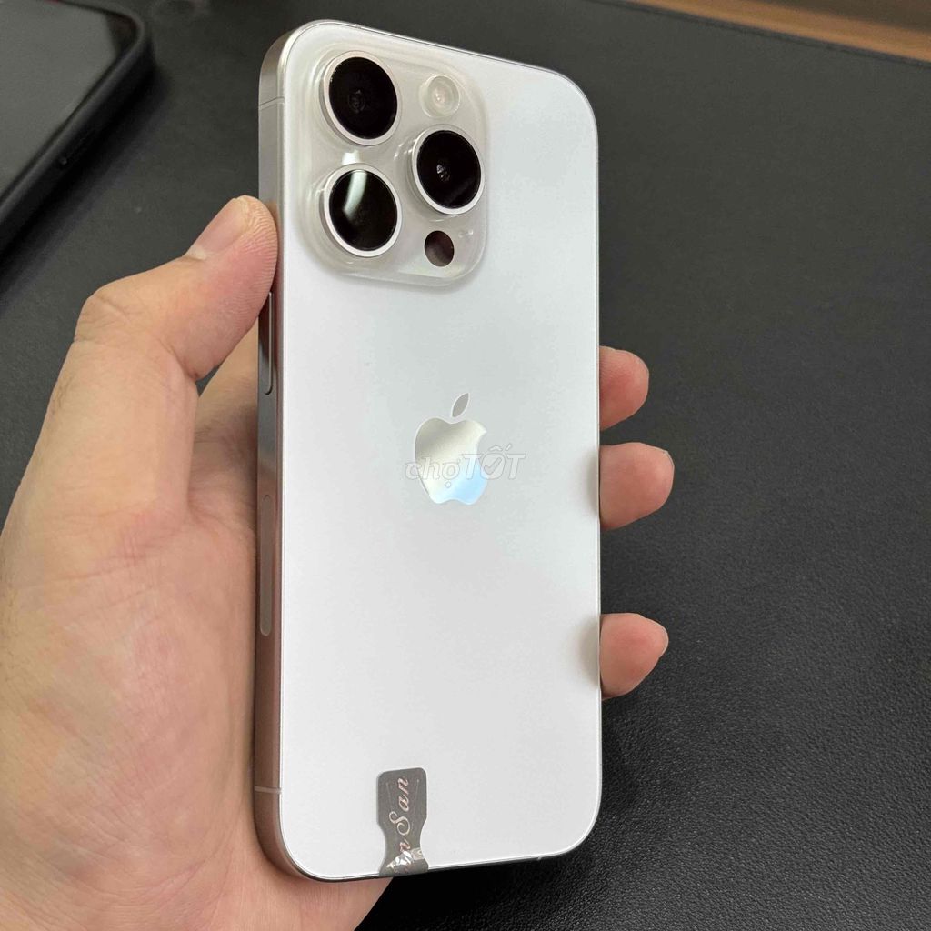 iPhone 15 Pro 128GB Trắng máy đẹp keng. Mua bán Điện thoại tại Thành phố Buôn Ma Thuột Đắk Lắk được đăng bởi Nguyễn Hoàng hình 1