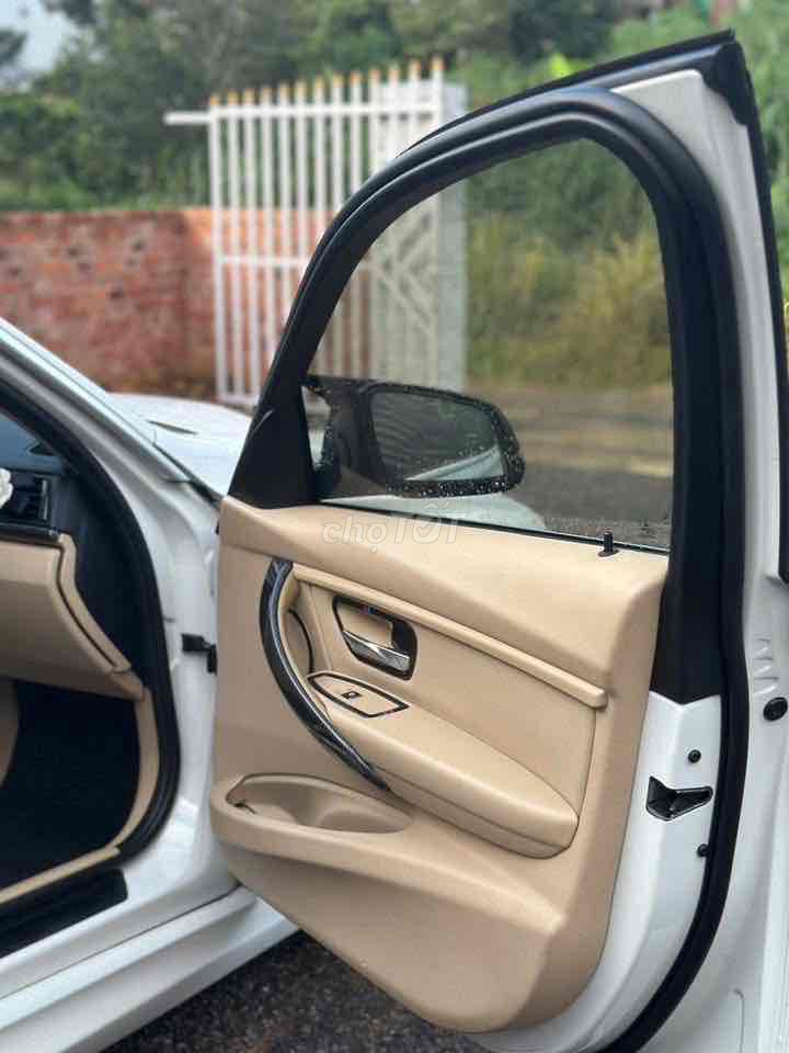 BMW 3 Series 2015 320i - 90000 km. Mua bán Ô tô tại Quận 12 Tp Hồ Chí Minh được đăng bởi Nguyễn Thị Hồng Tươi hình 6