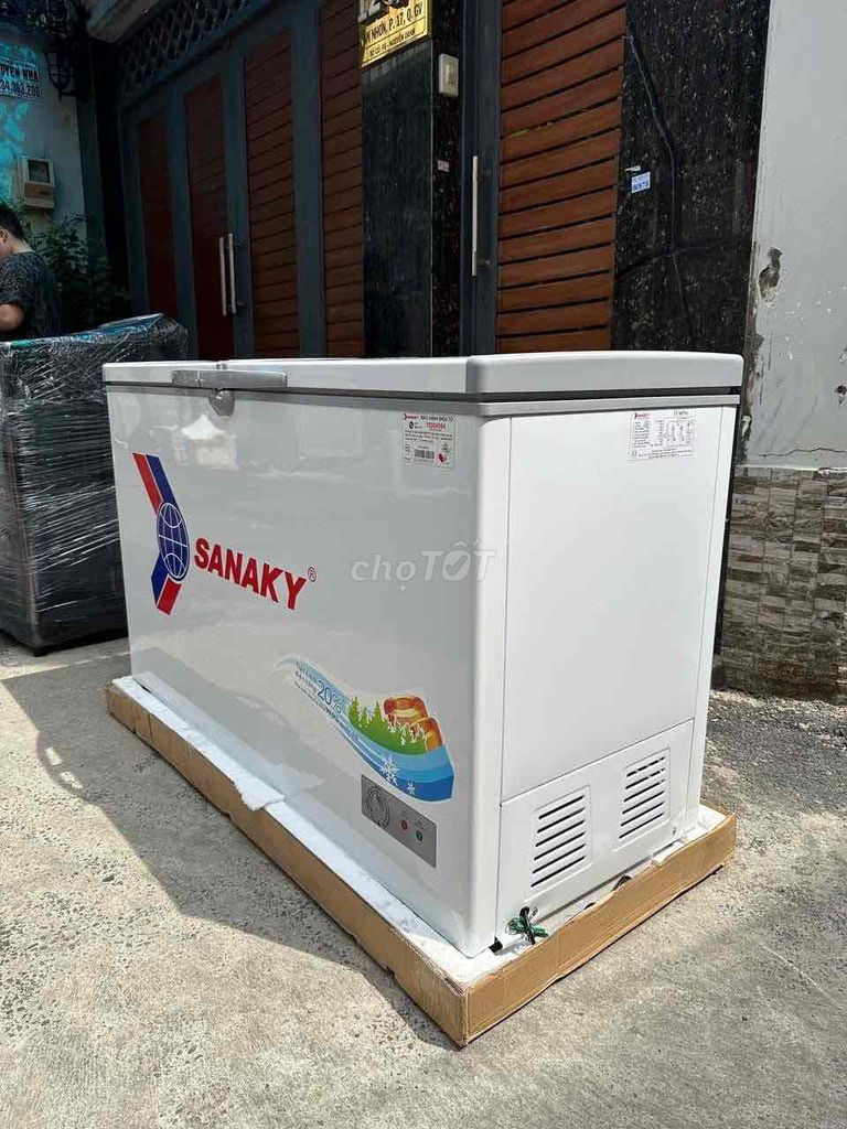 Tủ đông 250 lít sanaky inverter. Mua bán Tủ lạnh tại Quận 4 Tp Hồ Chí Minh được đăng bởi Lê Hiếu Điện Máy Trả Góp hình 1