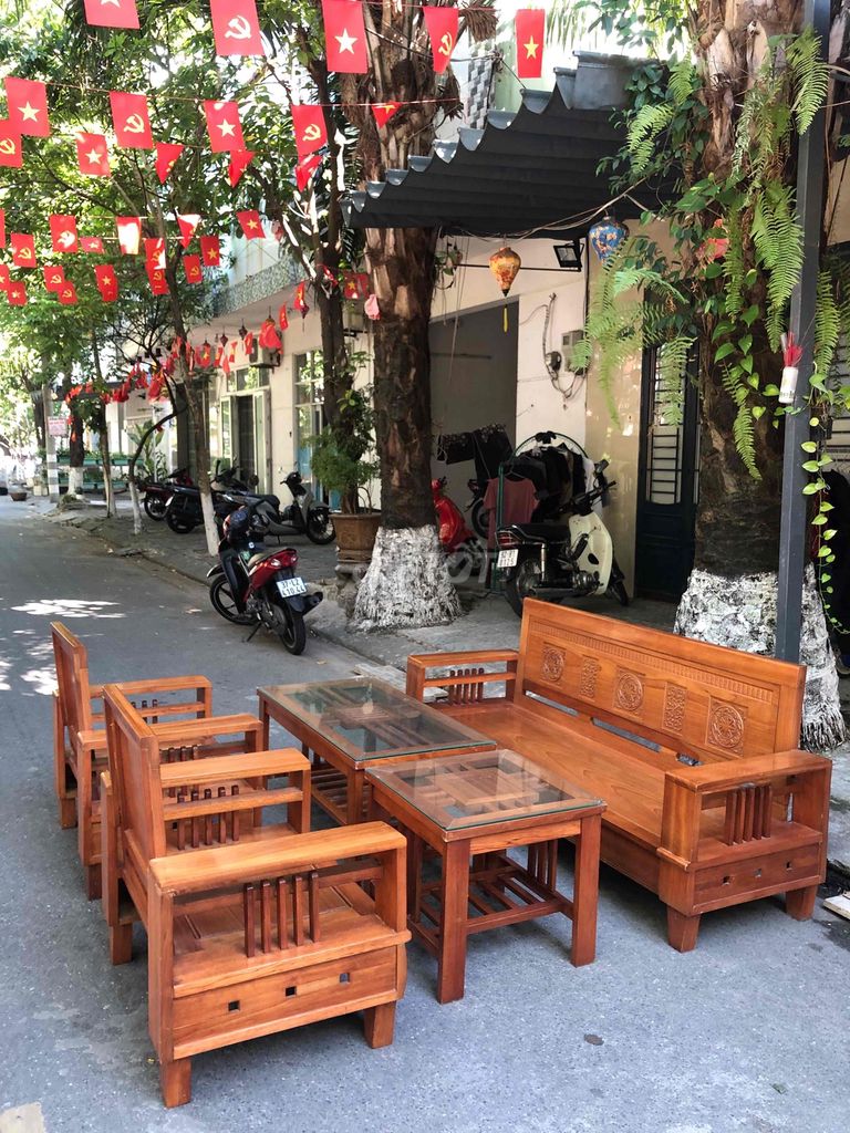 Bộ bàn ghế phòng khách Gỗ xoan đào. Mua bán Bàn ghế tại Quận Thanh Khê Đà Nẵng được đăng bởi Huyền Anh  hình 1