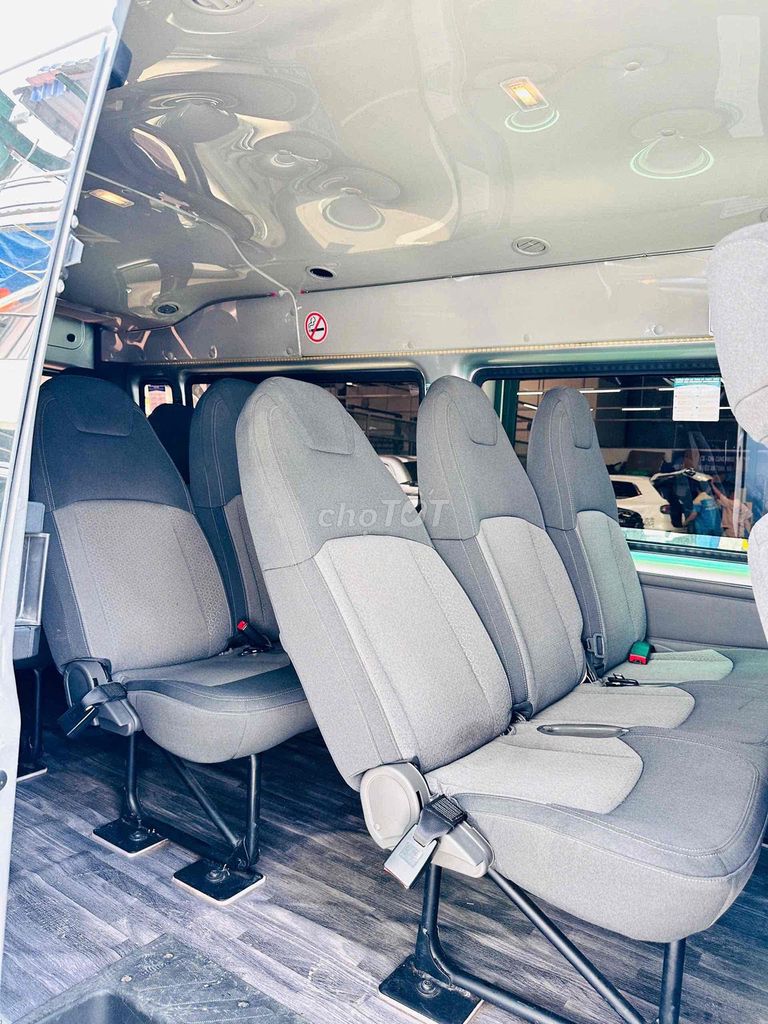 Ford Transit 2023. 1 chủ từ đầu. Sơn zin 95%. Mua bán Ô tô tại Thành phố Long Xuyên An Giang được đăng bởi Luân Ford hình 6