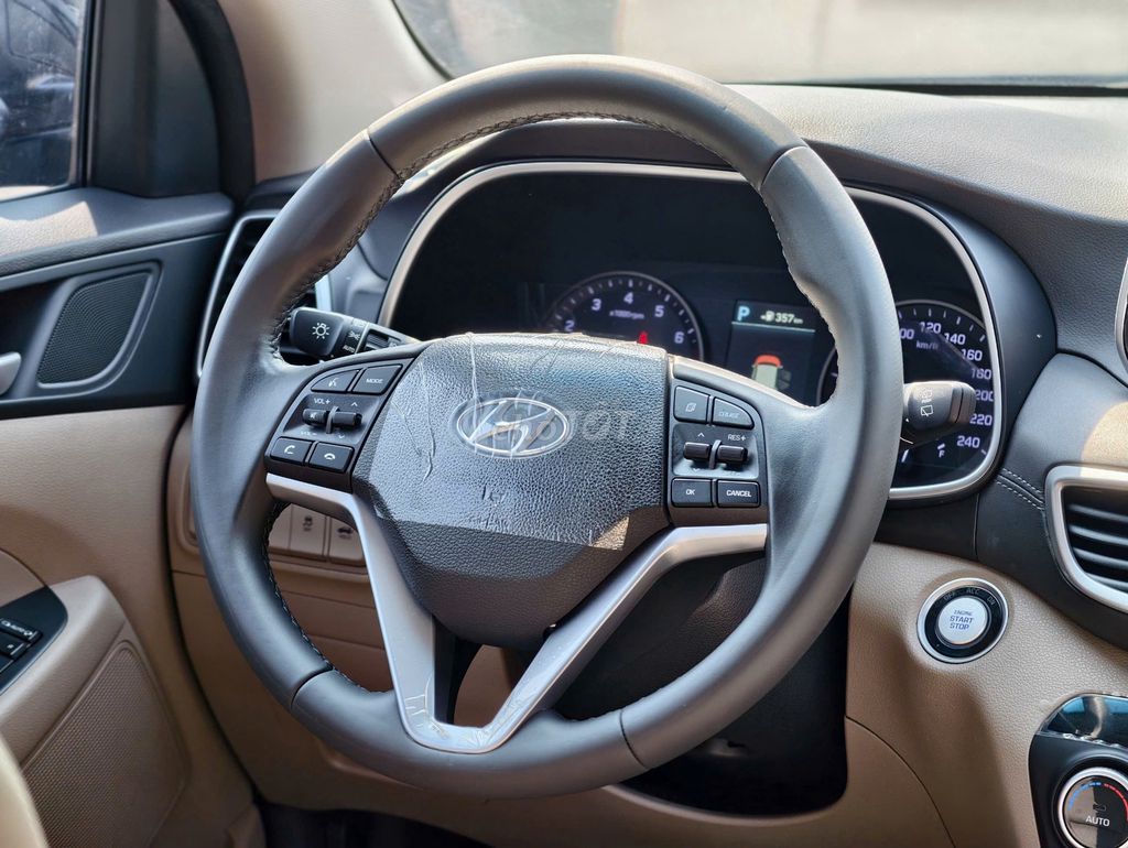 Hyundai Tucson 2.0 GATH full option đời 2020. Mua bán Ô tô tại Quận Long Biên Hà Nội được đăng bởi AUTO TÂN HƯNG THỊNH hình 16