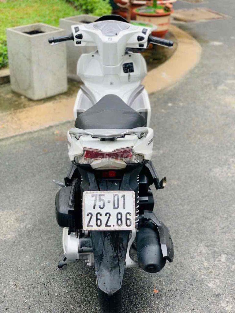 HONDA AB Air Blade 125cc . Đk 2017 - BAO NỢ 6. Mua bán Xe máy tại Quận Gò Vấp Tp Hồ Chí Minh được đăng bởi CẦM ĐỒ NĂM LINH hình 5