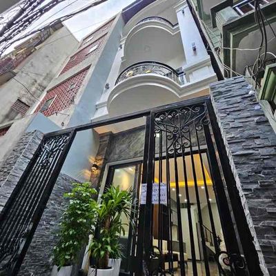 Bán nhà Tam Trinh đẹp như lâu đài, DT 40m giá 6.4 tỷ, gần phố nhà đẹp. Mua bán nhà ở tại Quận Hoàng Mai Hà Nội được đăng bởi Phạm Hải
