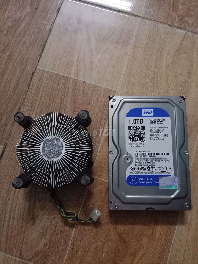 Combo 2c fan và HDD - 122469215