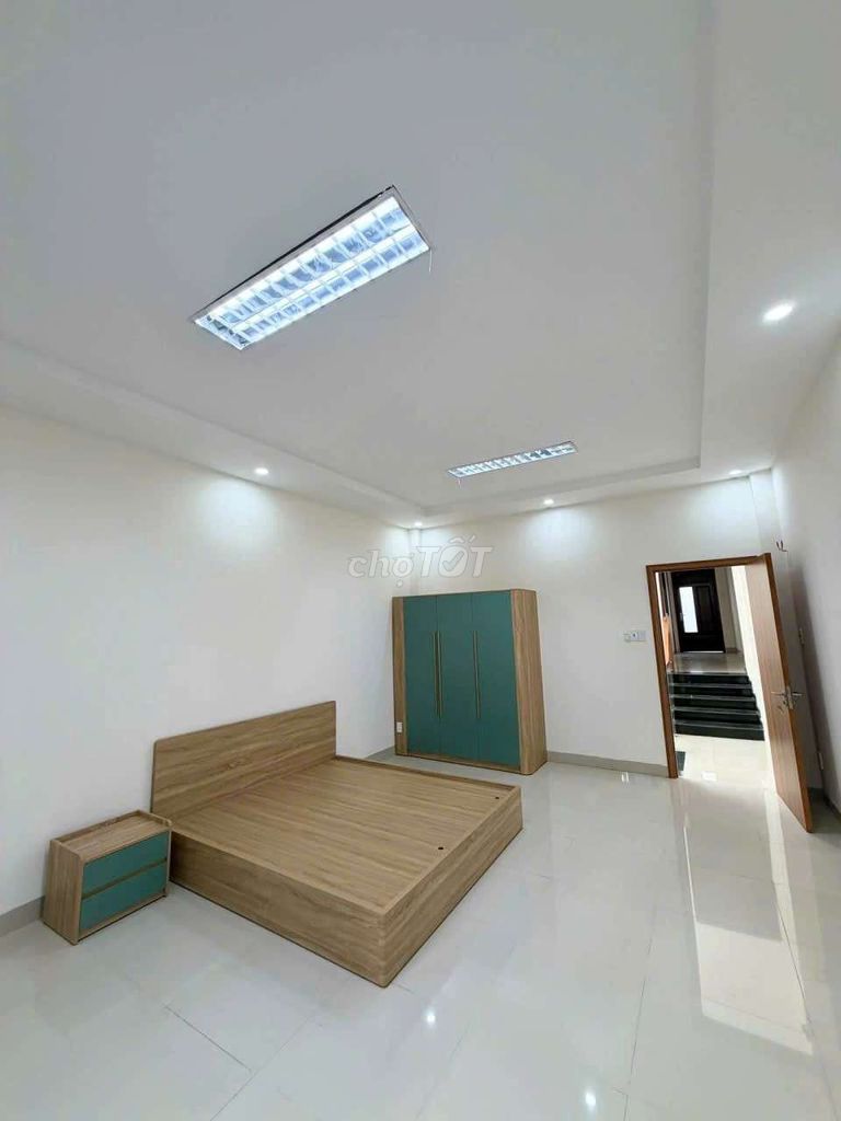 Spacious furnished 5-bedroom house on Trần Thánh Tông — photo 8