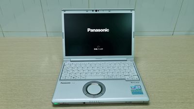 Laptop nội địa Nhật Pana CF SV7 siêu nhẹ, siêu rẻ