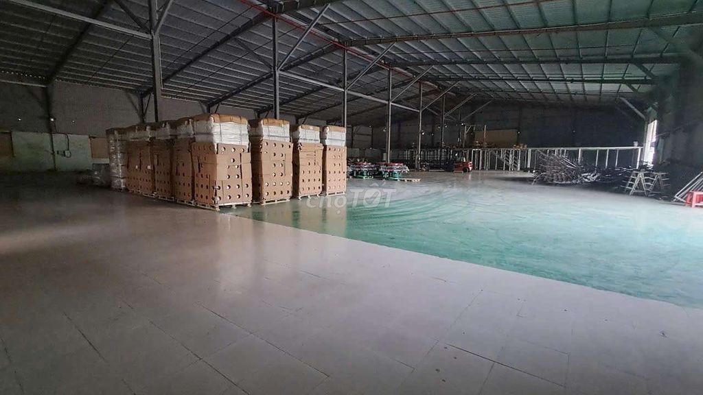 Cho thuê kho xưởng 2500m2.Pccc tự động.Gần khu cn Long Thành,Giá 120tr