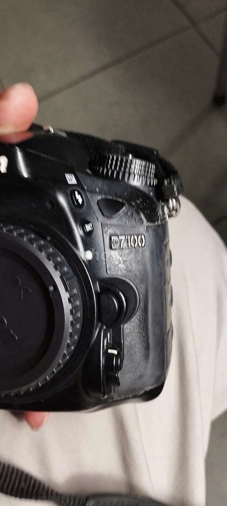 Máy ảnh Nikon D7100 Đen. Mua bán Máy ảnh, Máy quay tại Thành phố Huế Thừa Thiên Huế được đăng bởi huynh cong hình 1