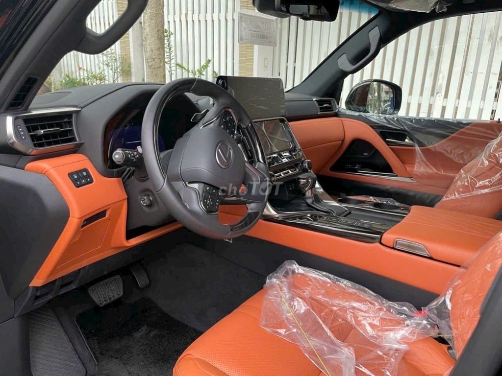 Lexus LX600 VIP màu Đen 2025, mới 100% giao ngay.. Mua bán Ô tô tại Quận Bắc Từ Liêm Hà Nội được đăng bởi Mr Hợi  hình 4