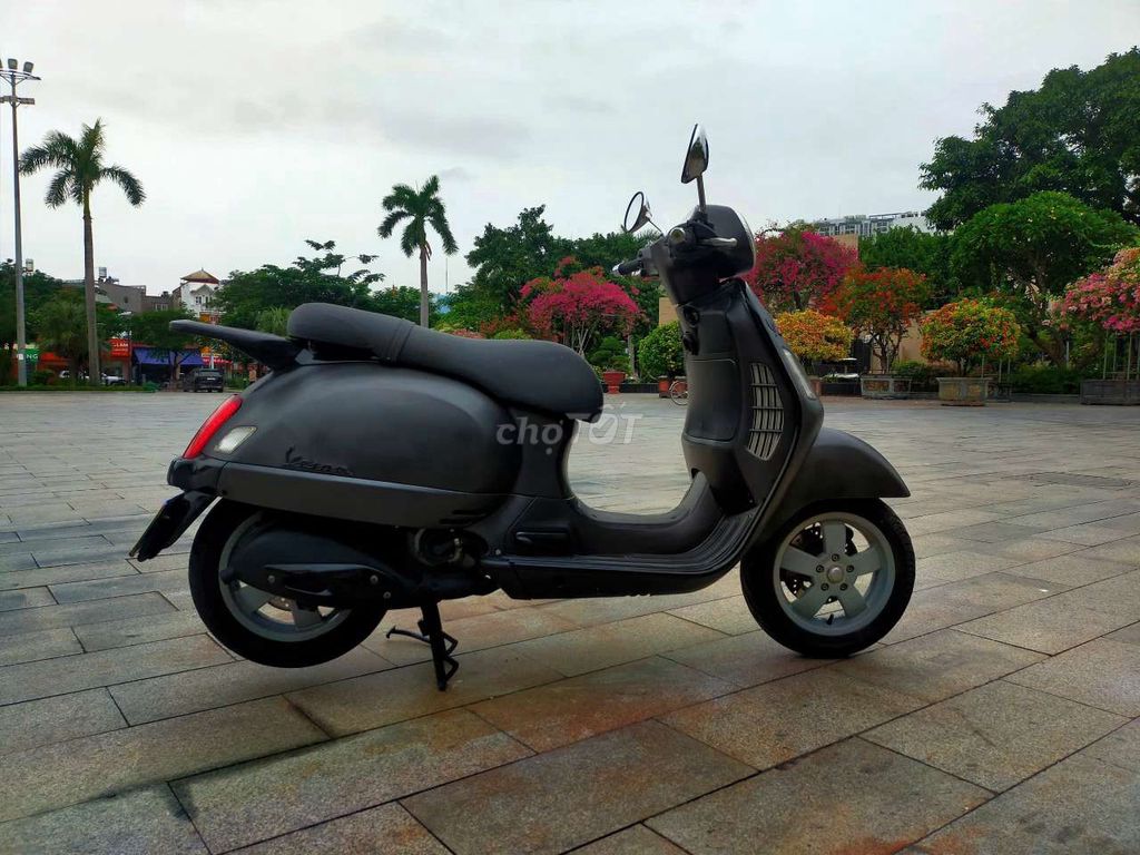 Piaggio GTS Máy Zin Biển Vip dành cho Ae quí tộc .. Mua bán Xe máy tại Quận Lê Chân Hải Phòng được đăng bởi Phát  hình 2