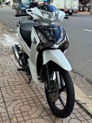 Honda Future 2025 Trắng Đen. Mua bán Xe máy tại Thành phố Buôn Ma Thuột Đắk Lắk được đăng bởi Ngô quốc Việt 