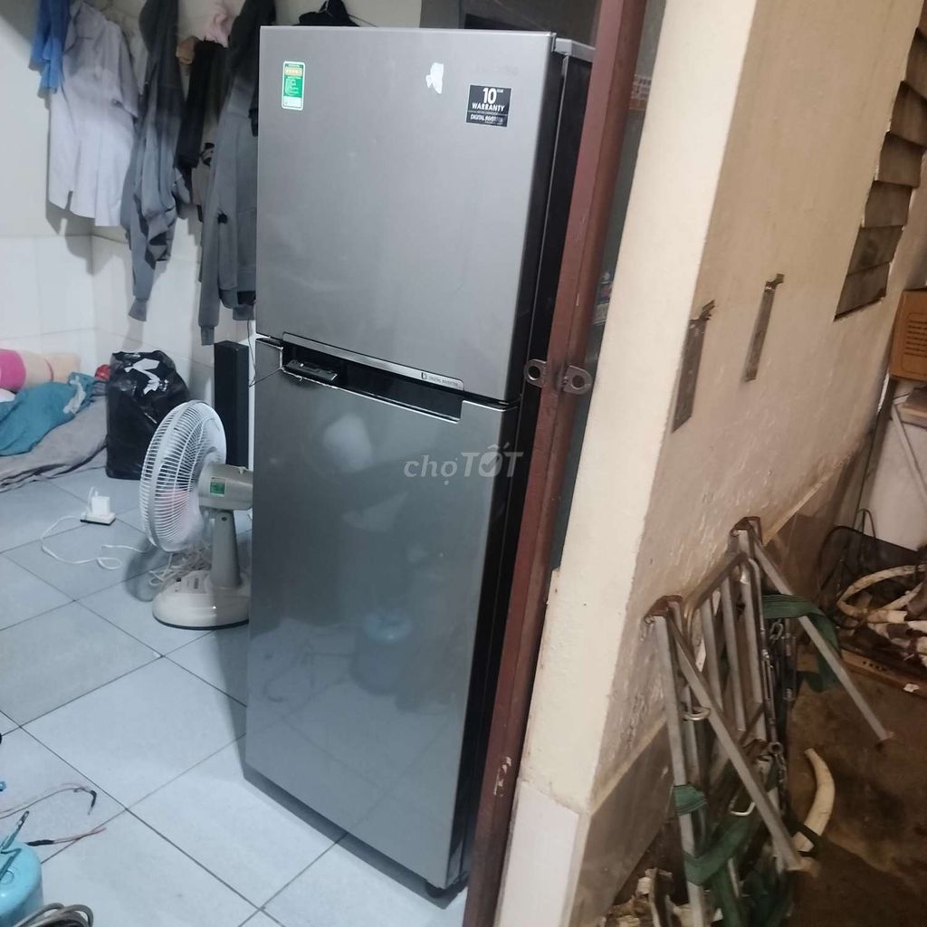 Tủ lạnh Samsung Inverter 236L Bạc Việt Nam. Mua bán Tủ lạnh tại Huyện Nhà Bè Tp Hồ Chí Minh được đăng bởi pham nguyên hình 1