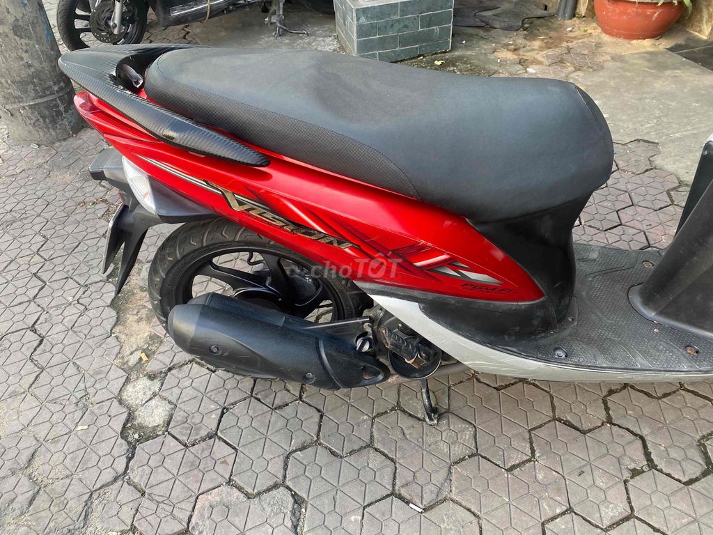 Honda Vision màu Đỏ. Mua bán Xe máy tại Quận 7 Tp Hồ Chí Minh được đăng bởi thanh xuân hình 6