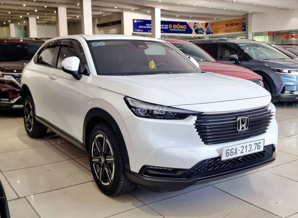 Honda HRV G Sensing 2023, odo 3v8km, hỗ trợ góp.. Mua bán Ô tô tại Thành phố Thủ Đức Tp Hồ Chí Minh được đăng bởi Đức Hưng Siêu thị ô tô Thủ Đức hình 2