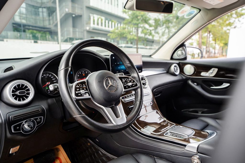 Mercedes-benz GLC200 Sản xuất 2020. Mua bán Ô tô tại Quận Cầu Giấy Hà Nội được đăng bởi Quân Q Auto hình 6