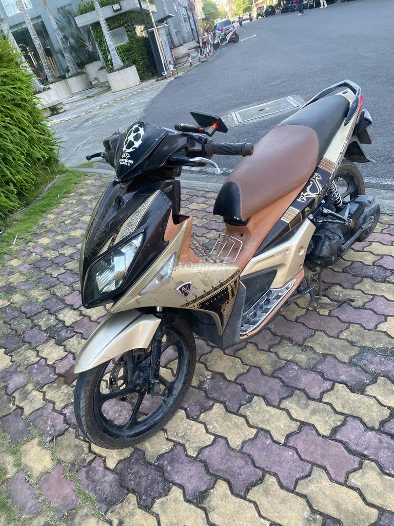 Yamaha No4 màu Vàng đồng. Mua bán Xe máy tại Quận Tân Bình Tp Hồ Chí Minh được đăng bởi Tý tay ga hình 5