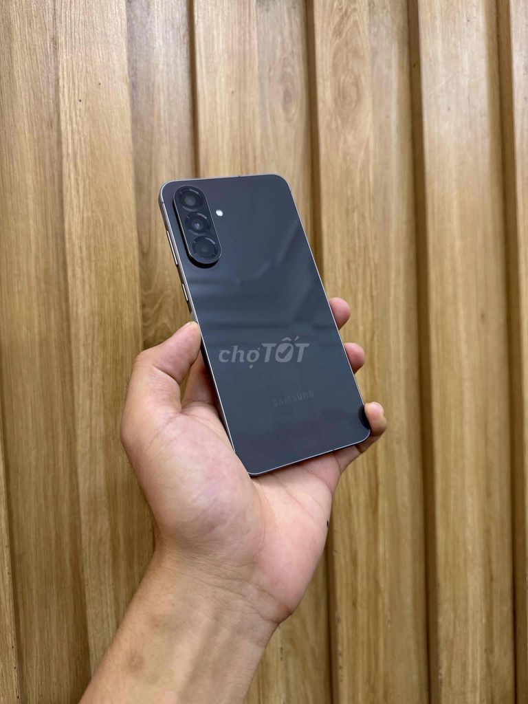 Samsung A56 8GB/128GB Xám. Mua bán Điện thoại tại Quận Đống Đa Hà Nội được đăng bởi Nguyễn Đức  hình 1