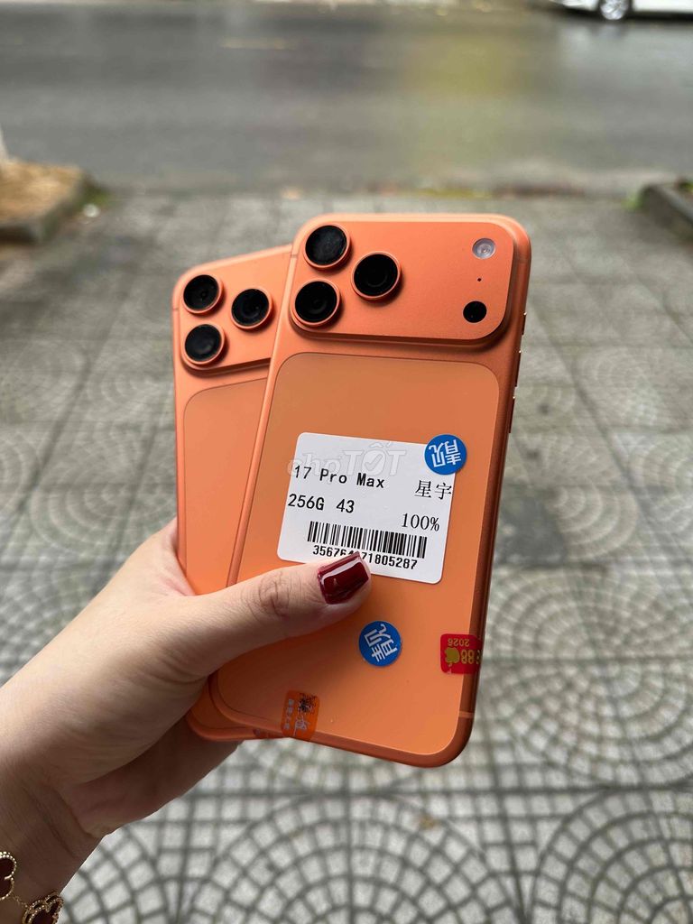 Apple 17 Pro Max 256GB Cam LL/A chuẩn lướt sạc ít. Mua bán Điện thoại tại Quận Liên Chiểu Đà Nẵng được đăng bởi Tin Store hình 1