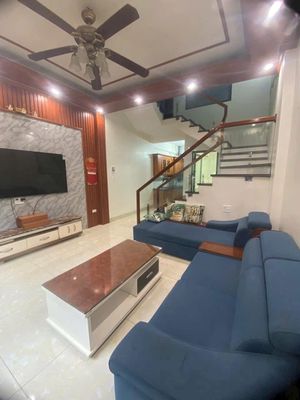 Bán Nhà Văn Tiến Dũng, Ô tô, KD. 42m2, Giá 6,8 tỷ. Mua bán nhà ở tại Quận Bắc Từ Liêm Hà Nội được đăng bởi Hoàng Huy Chương