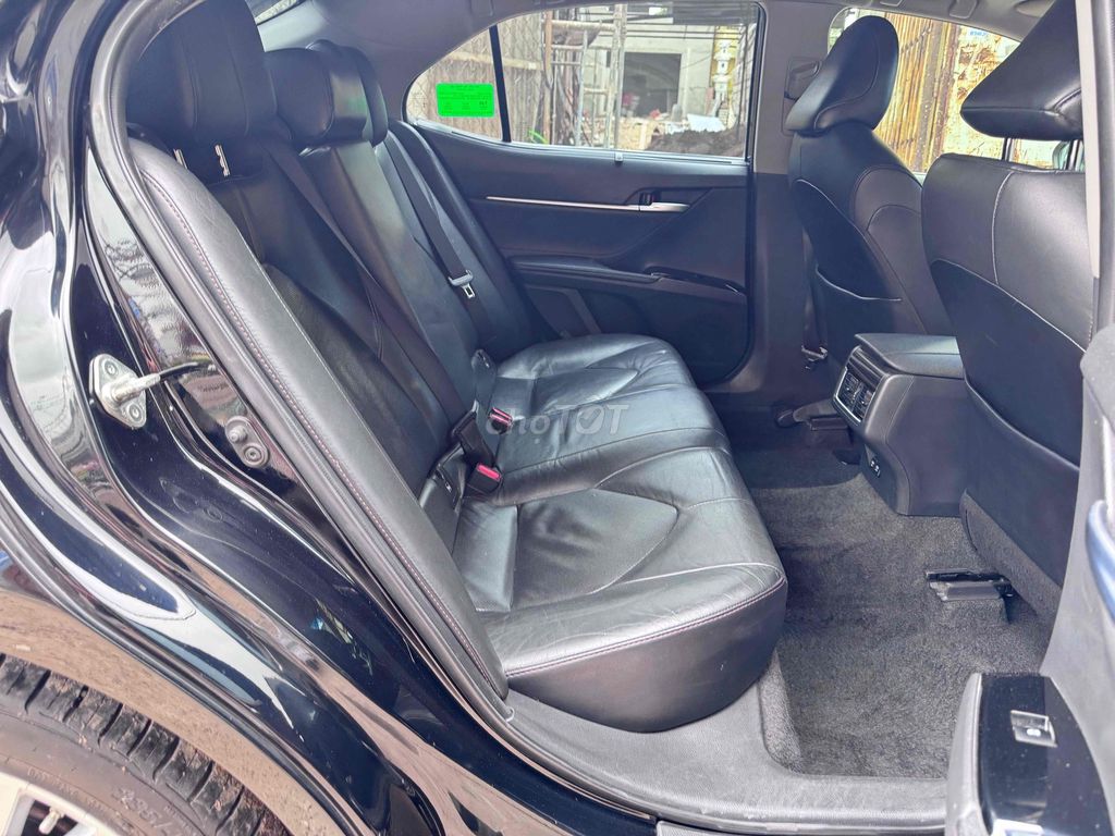 Bán Toyota Camry 2020 2.5Q hỗ trợ bank. Mua bán Ô tô tại Quận 3 Tp Hồ Chí Minh được đăng bởi Hoàng Gia Auto hình 9