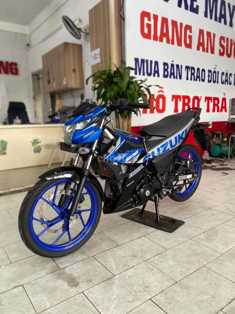 Suzuki Satria 150 đk 2023 màu xanh bạc BSTP. Mua bán Xe máy tại Quận 12 Tp Hồ Chí Minh được đăng bởi Xe Máy Hoàng Giang An Sương  hình 2