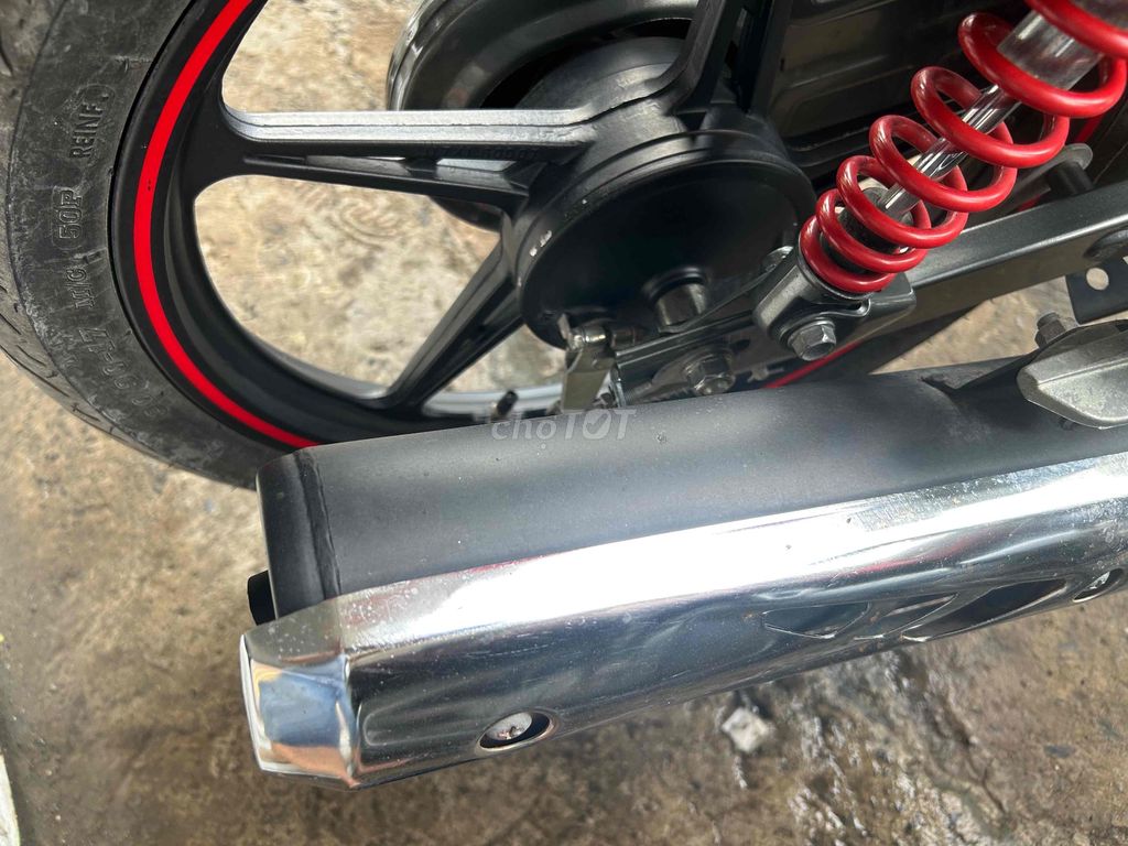 Sirius đời 2024 50cc bs Cà Mau zin 100/100 mới ton. Mua bán Xe máy tại Quận Bình Tân Tp Hồ Chí Minh được đăng bởi Cầm đồ thanh lý hình 4