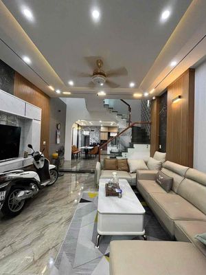 Аренда · 3 комн. · 90 м² · Quận Cẩm Lệ, ул. Đường Lỗ Giáng 2