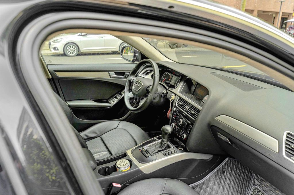Bán lại siêu phẩm Sedan Audi A4 FL model 2015. Mua bán Ô tô tại Quận 7 Tp Hồ Chí Minh được đăng bởi tuấn anh hình 12