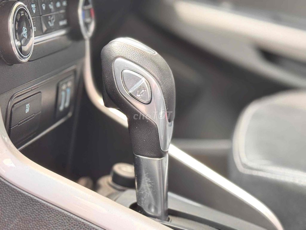 Ford EcoSport 2019 Titanium 1.5L AT - 38000 km. Mua bán Ô tô tại Quận 3 Tp Hồ Chí Minh được đăng bởi Lương Hoàng Long hình 11