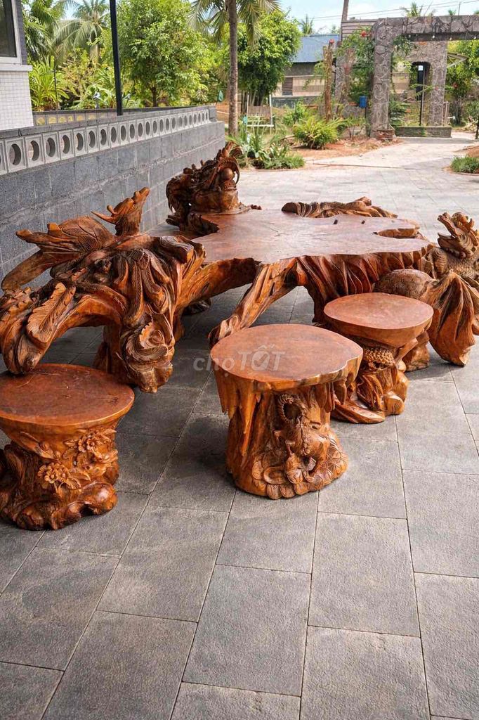 Bộ bàn ghế gỗ tự nhiên. Mua bán Bàn ghế tại Thành phố Trà Vinh Trà Vinh được đăng bởi Huyên Ng hình 1