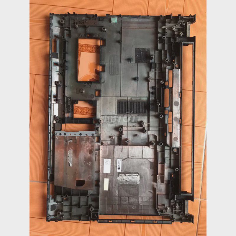 Vỏ laptop Dell Inspiron 15 3541 3542 3543 3546. Mua bán Phụ kiện (Màn hình, Chuột...) tại Huyện Hải Hậu Nam Định được đăng bởi Hoàng Tuấn hình 1