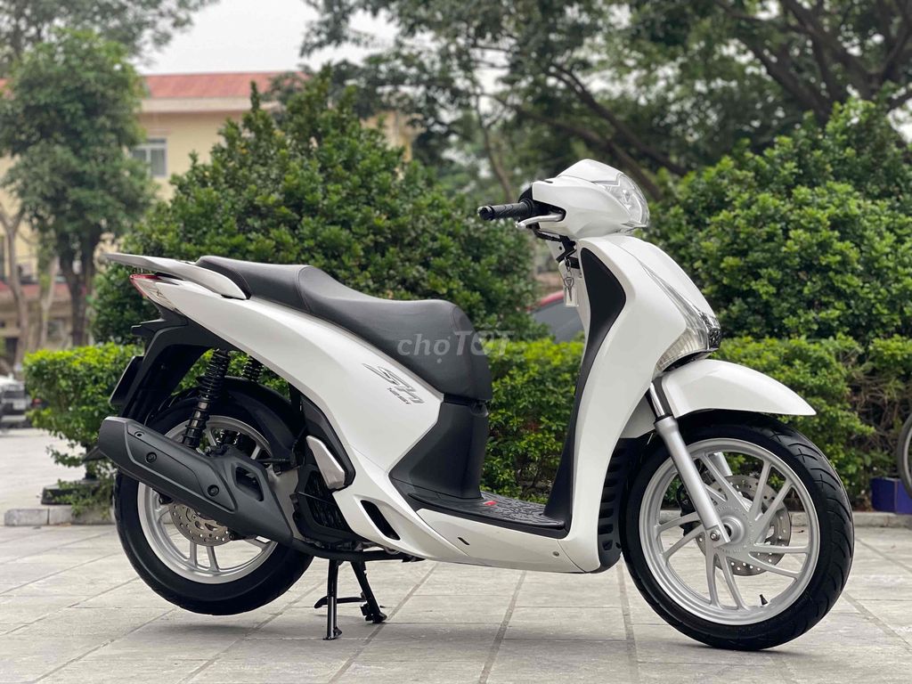 Honda SH 125i 2014 Trắng. Mua bán Xe máy tại Quận Cầu Giấy Hà Nội được đăng bởi Anh Khoa hình 3