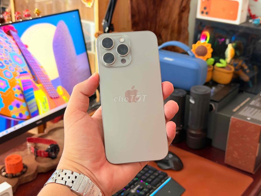 iPhone 16 ProMax 256GB Titan Tự nhiên Mỹ có GL. Mua bán Điện thoại tại Quận Ninh Kiều Cần Thơ được đăng bởi TRƯƠNG QUỲNH hình 1