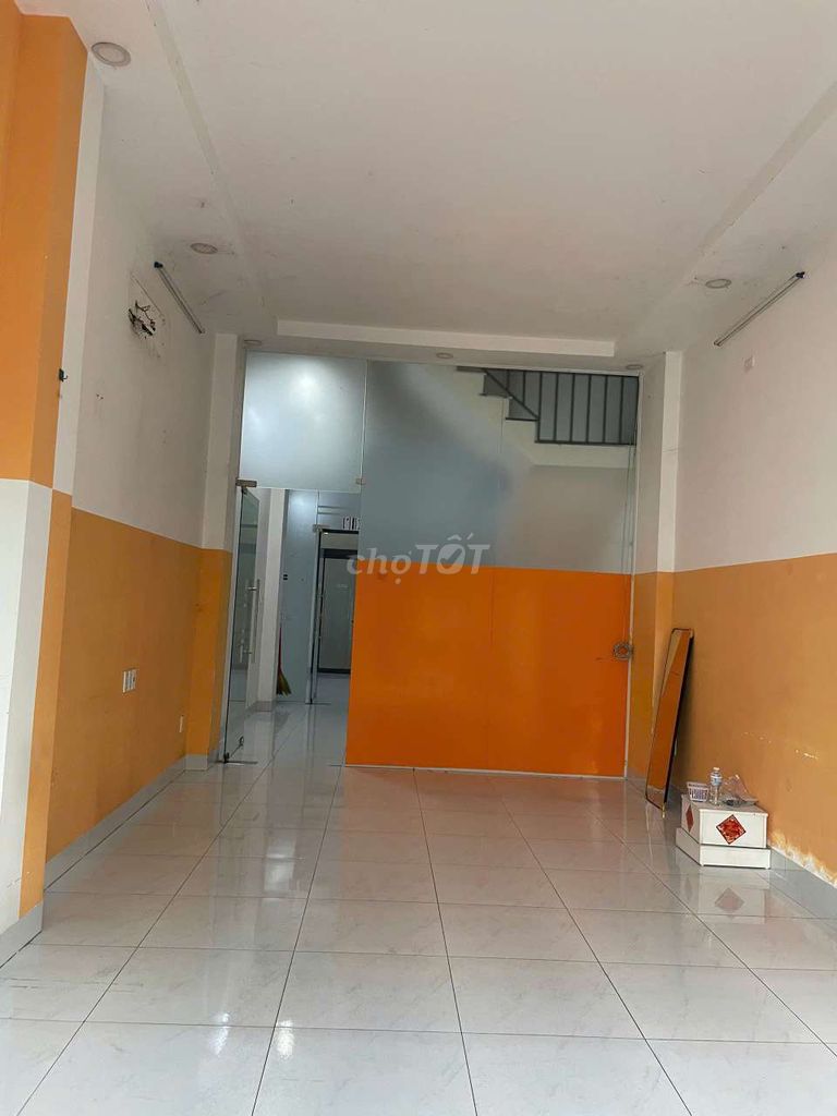 Аренда · 8 комн. · 80 м² · Quận Tân Phú, ул. Đường Lê Thúc Hoạch
