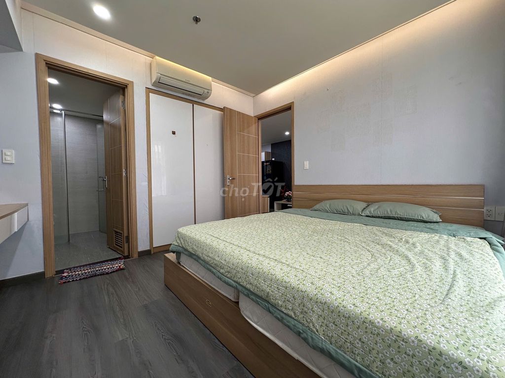 River-view 2-bedroom apartment in Fhome near the Hàn river — photo 10