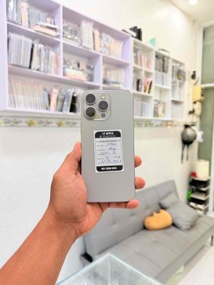 iPhone 15 Pro Max 256GB Bạc - Bản Quốc Tế. Mua bán Điện thoại tại Thành phố Long Xuyên An Giang được đăng bởi Lý Apple