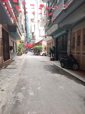 Nhà Nguyên Căn 4T 5N Phân Lô Ô Tô Trần Quốc Hoàn - Chỉ 14 Triệu
