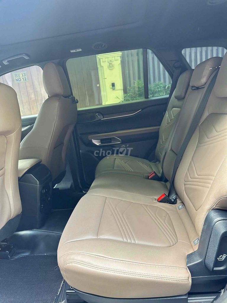 Ford Everest 2023 Titanium 2.0 AT 4x4 màu đen. Mua bán Ô tô tại Quận Cầu Giấy Hà Nội được đăng bởi Cao Quý hình 20