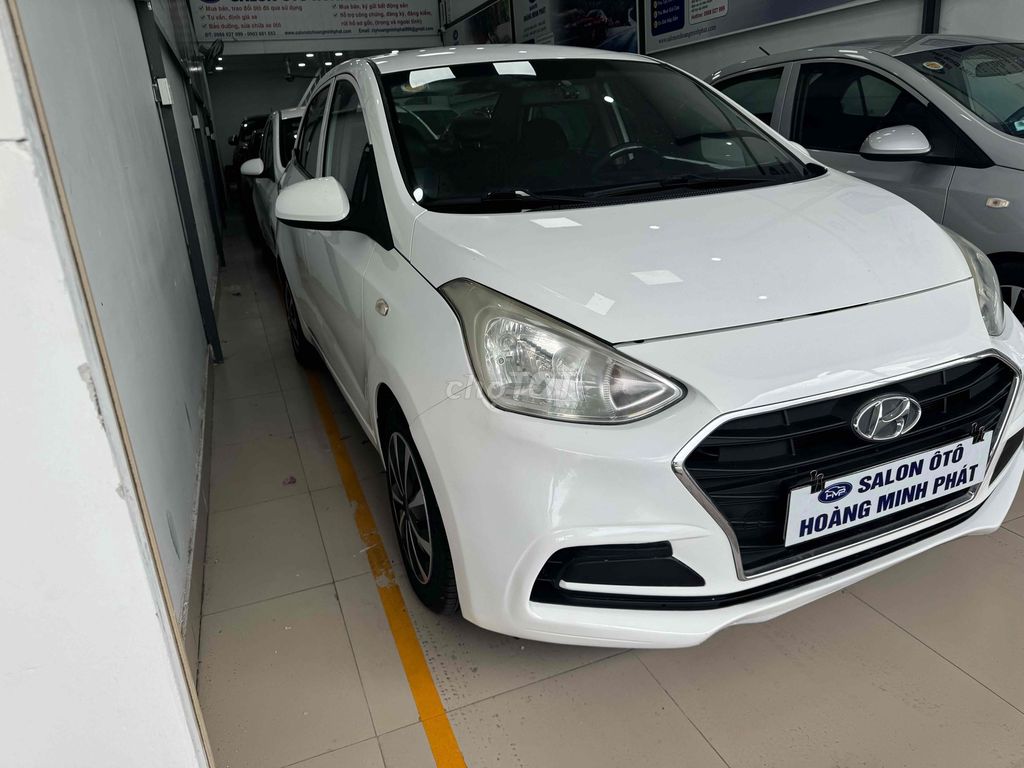 Hyundai Grand i10 1.2L автомат белый 10 000 км
