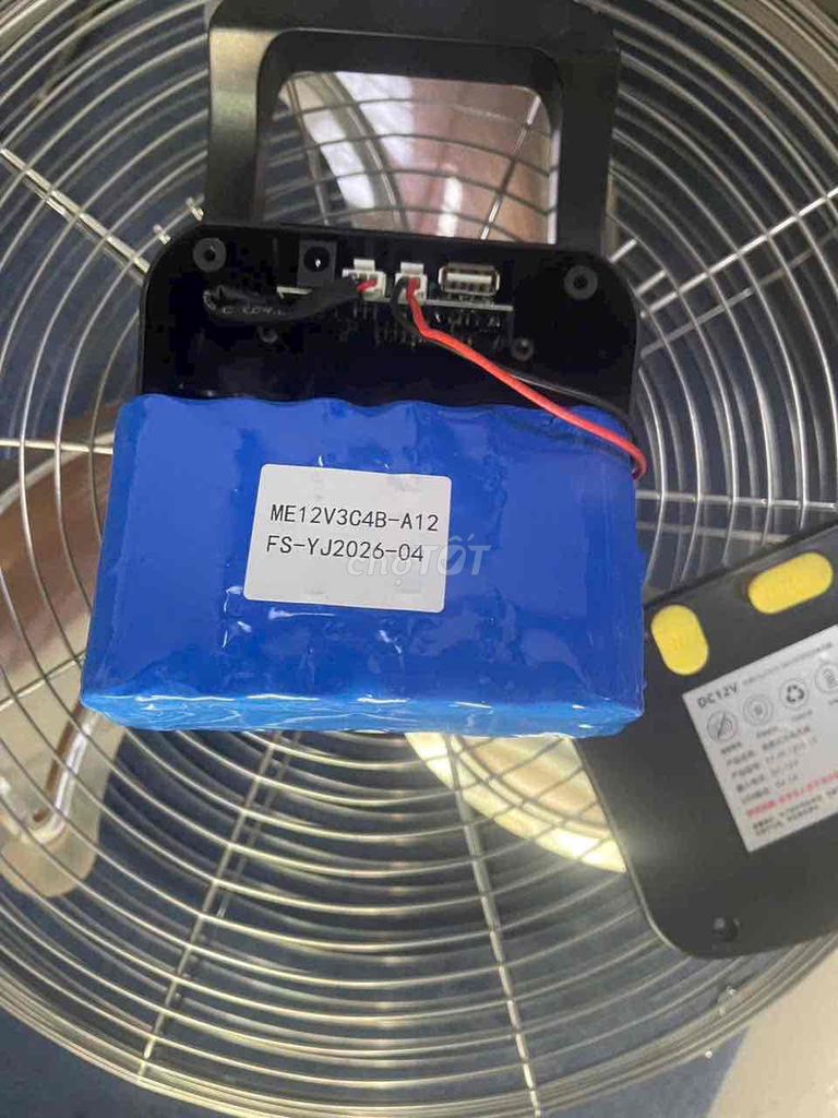 Quạt năng lượng mặt trời 16 inch 30.000 mAh. Mua bán Quạt tại Quận Hai Bà Trưng Hà Nội được đăng bởi chi tranthikim hình 1