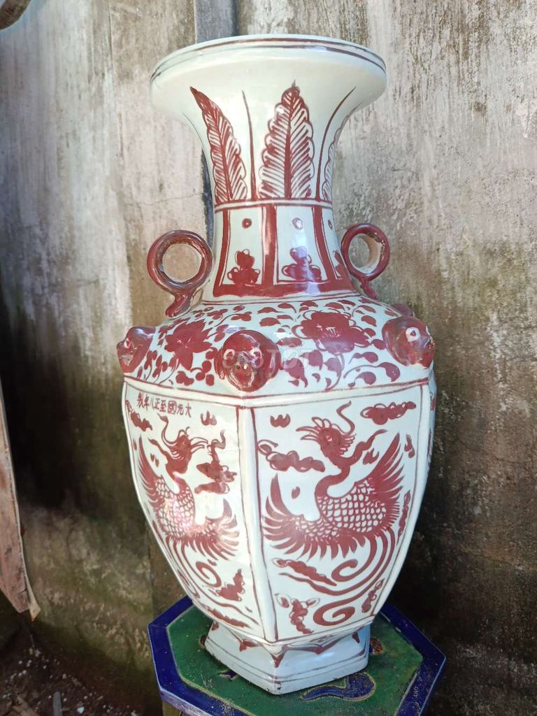 Bình lục giác Gốm sứ Đỏ siêu to . Mua bán Đồ sưu tầm, đồ cổ tại Quận 8 Tp Hồ Chí Minh được đăng bởi Võ Văn Kiệt  hình 1