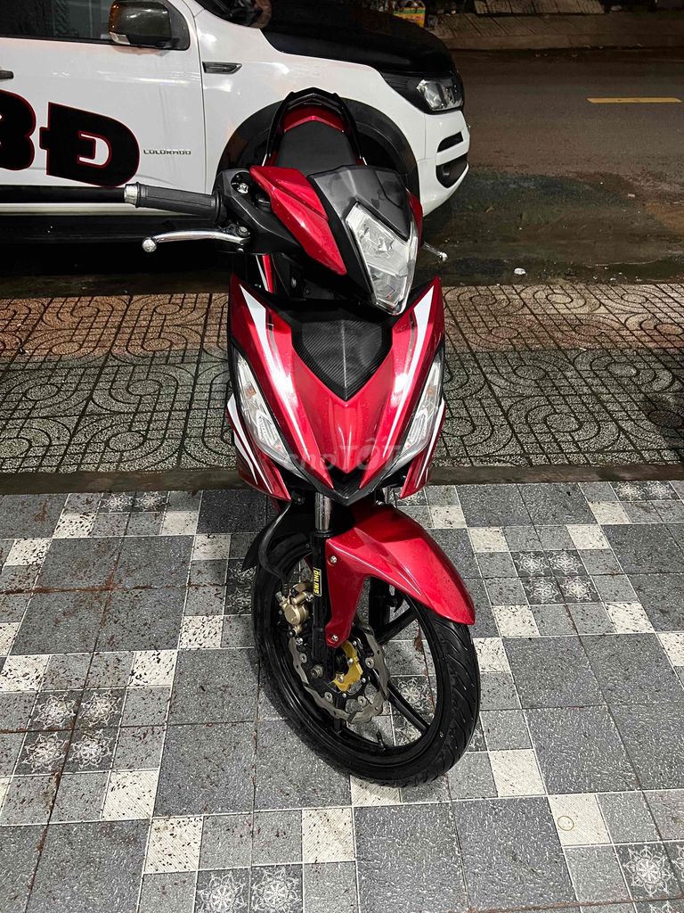 Honda Winner, красный, черный, главный морской владелец, машина Saigon ZJN