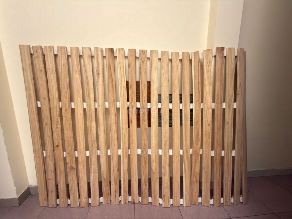 Pallet giường Gỗ tự nhiên 1m4x2m. Mua bán Giường, chăn ga gối nệm tại Quận Ngũ Hành Sơn Đà Nẵng được đăng bởi Phong Lê hình 1