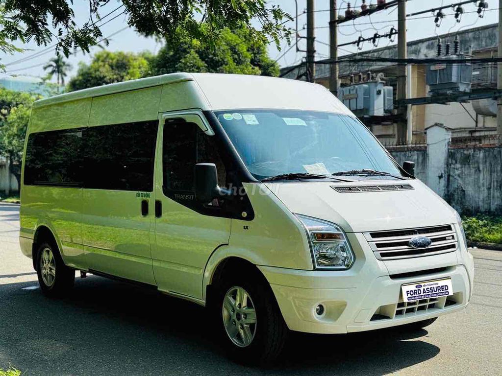 Ford Transit 2019 SVP - chất xe cực đẹp