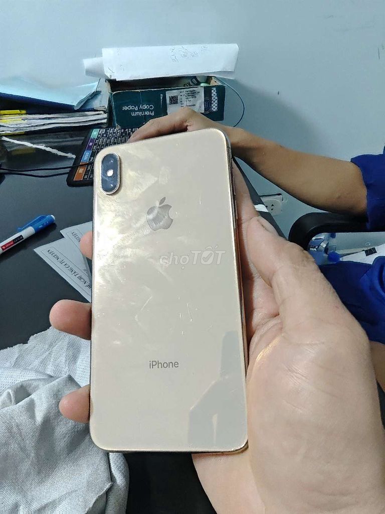iPhone XS 256GB Vàng Like New. Mua bán Điện thoại tại Huyện Nhơn Trạch Đồng Nai được đăng bởi Võ Thanh Hoài hình 1