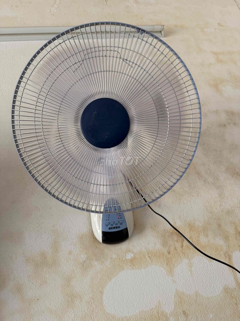 Quạt treo tường Senko Trắng Điều khiển từ xa. Mua bán Quạt tại Huyện Hóc Môn Tp Hồ Chí Minh được đăng bởi THÀNH hình 1